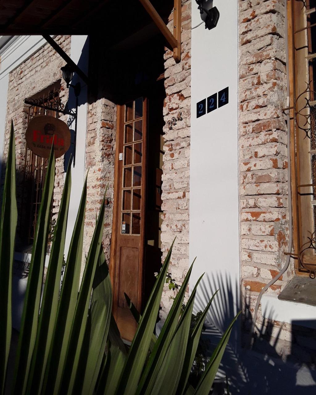 Frida Casa Hostel Pelotas Exterior photo
